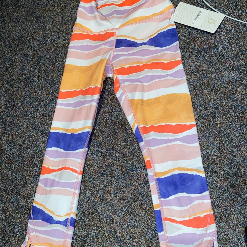 nwt lululemon true self crop